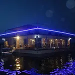 Jawhara Marines Floating Suite