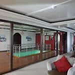 Jawhara Marines Floating Suite